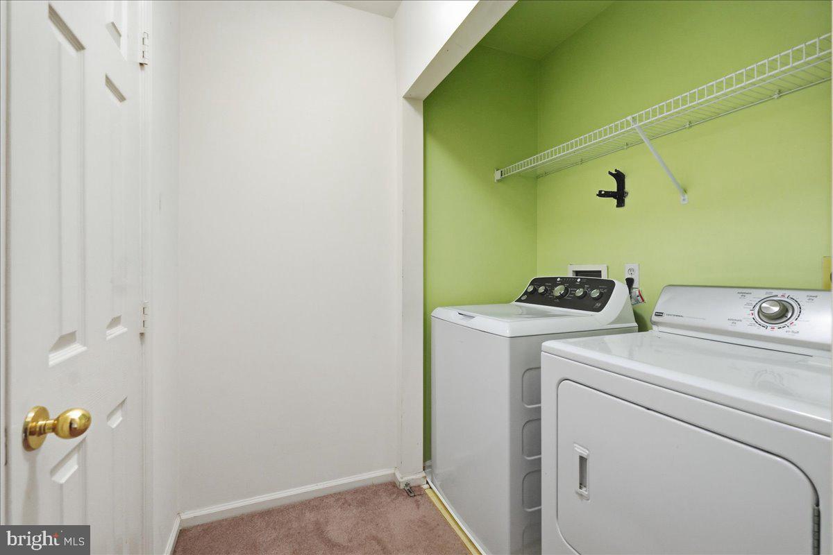 20419 RIVERBEND SQ #301, STERLING, Virginia 20165, 2 Bedrooms Bedrooms, ,2 BathroomsBathrooms,Residential,For sale,20419 RIVERBEND SQ #301,VALO2108762 MLS # VALO2108762