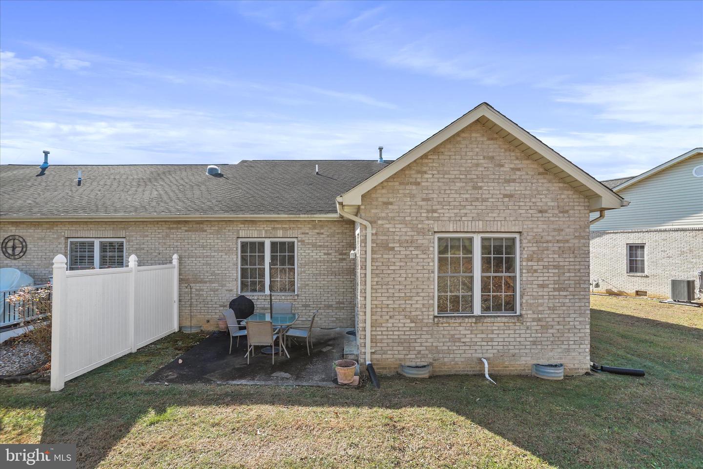 616 ALLEGHENY CIR, WOODSTOCK, Virginia 22664, 2 Bedrooms Bedrooms, ,2 BathroomsBathrooms,Residential,For sale,616 ALLEGHENY CIR,VASH2012872 MLS # VASH2012872