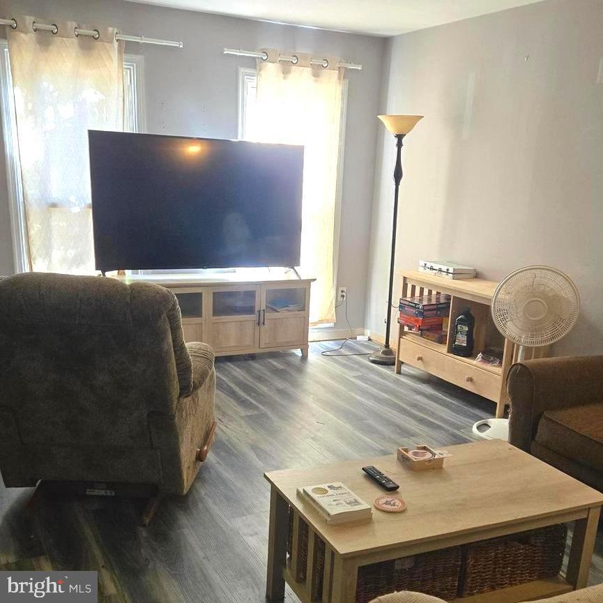 10704 GIDEON CT, FREDERICKSBURG, Virginia 22407, 2 Bedrooms Bedrooms, ,3 BathroomsBathrooms,Residential,For sale,10704 GIDEON CT,VASP2037294 MLS # VASP2037294