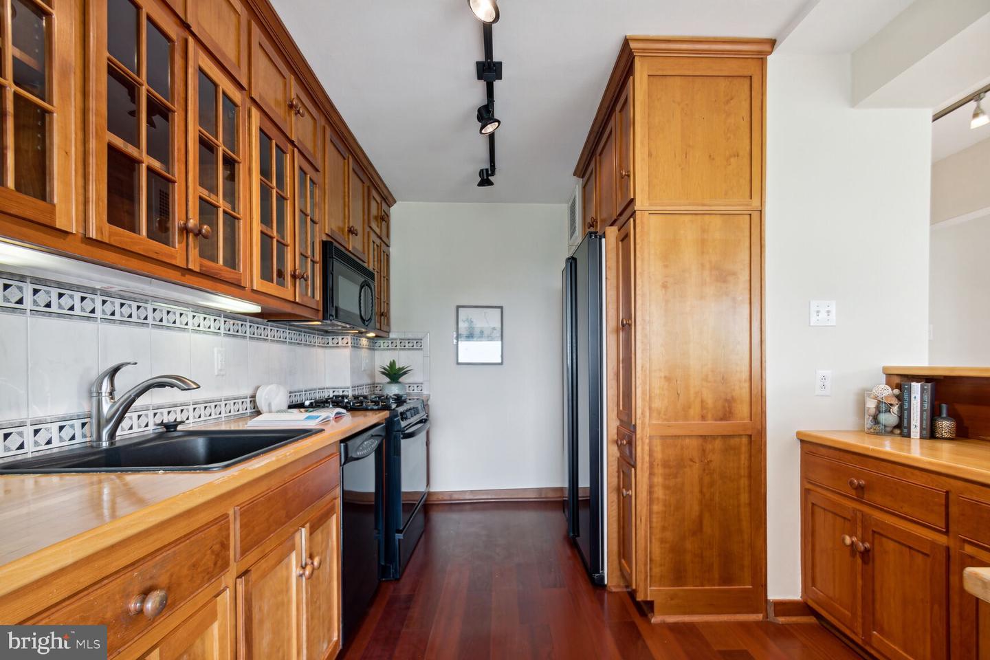 2475 VIRGINIA AVE NW #721, WASHINGTON, District Of Columbia 20037, 3 Bedrooms Bedrooms, ,2 BathroomsBathrooms,Residential,For sale,2475 VIRGINIA AVE NW #721,DCDC2229670 MLS # DCDC2229670