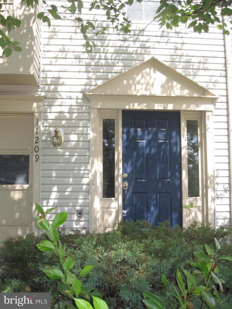 11209 KINGS CREST CT, FREDERICKSBURG, Virginia 22407, 2 Bedrooms Bedrooms, ,2 BathroomsBathrooms,Residential,For sale,11209 KINGS CREST CT,VASP2037326 MLS # VASP2037326