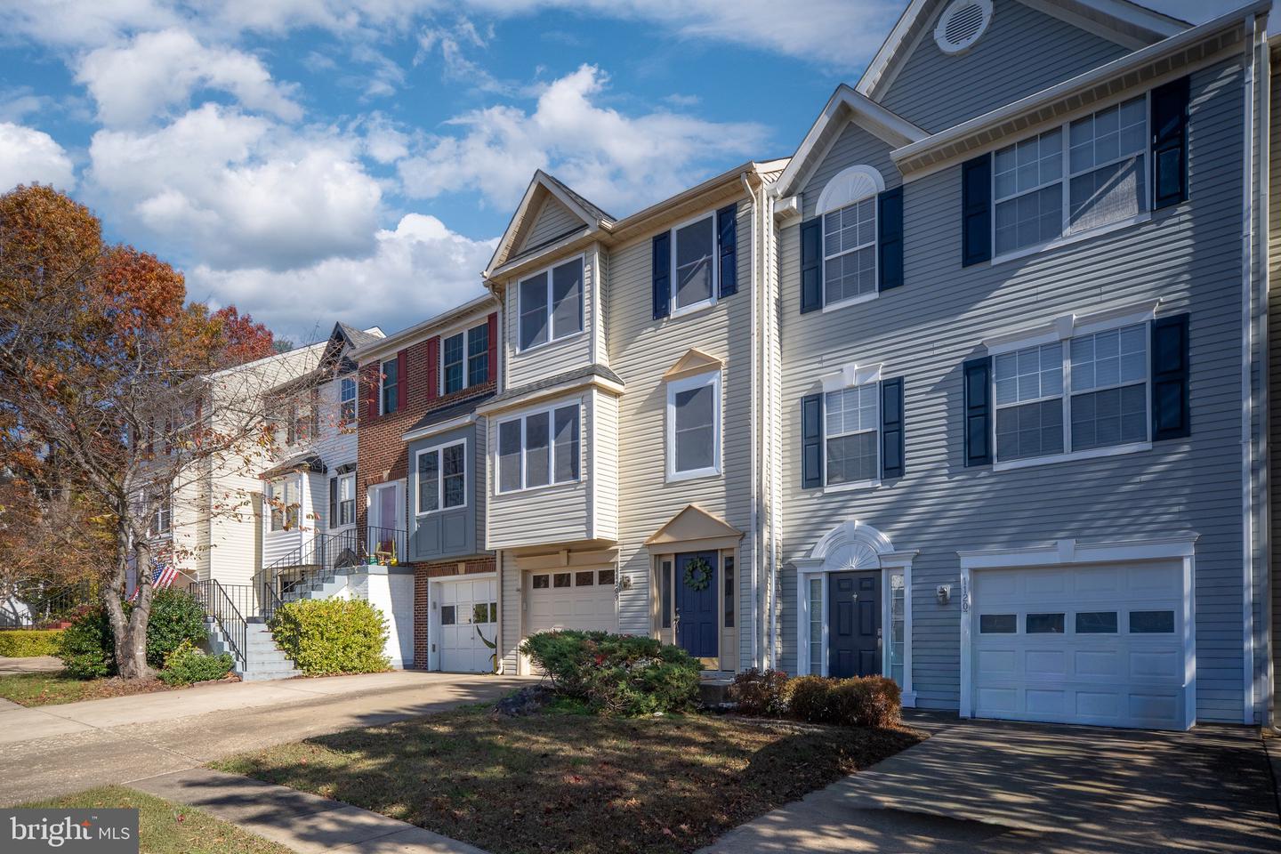 11209 KINGS CREST CT, FREDERICKSBURG, Virginia 22407, 2 Bedrooms Bedrooms, ,2 BathroomsBathrooms,Residential,For sale,11209 KINGS CREST CT,VASP2037326 MLS # VASP2037326