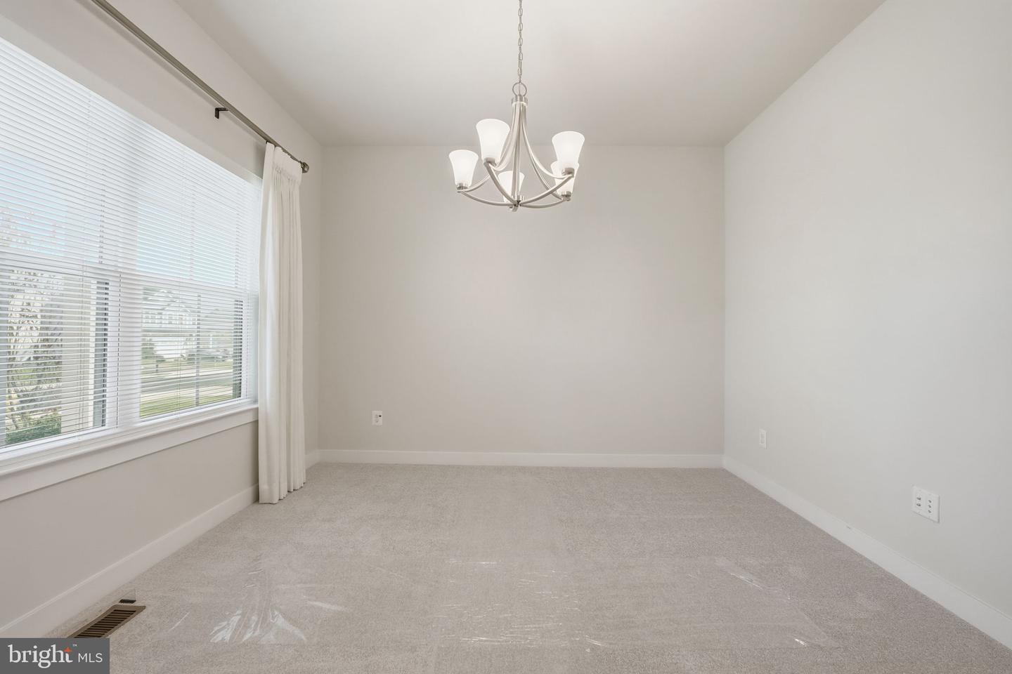 15117 HAYMARKET LANDING DR, HAYMARKET, Virginia 20169, 4 Bedrooms Bedrooms, ,2 BathroomsBathrooms,Residential,For sale,15117 HAYMARKET LANDING DR,VAPW2107136 MLS # VAPW2107136