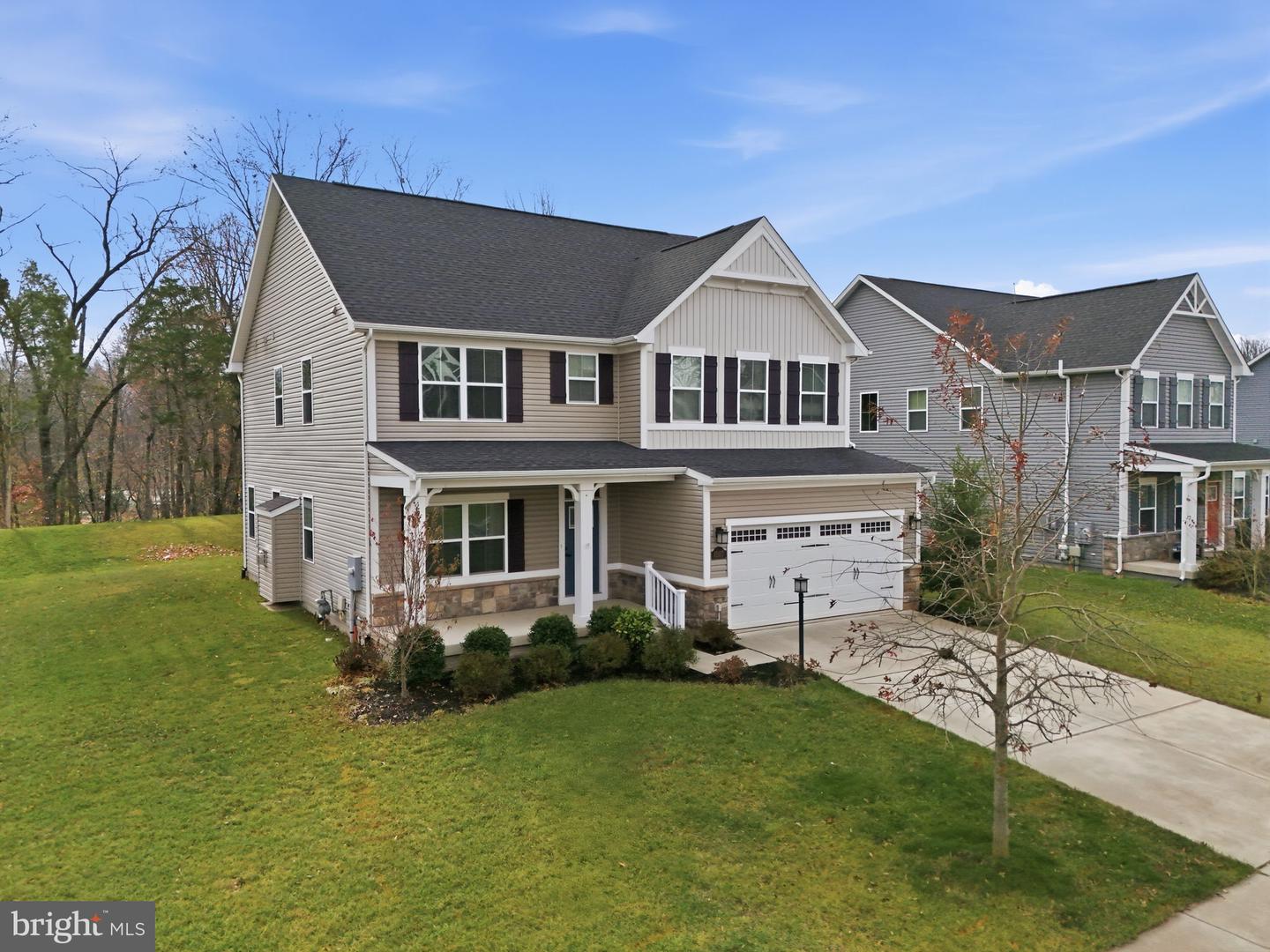 15117 HAYMARKET LANDING DR, HAYMARKET, Virginia 20169, 4 Bedrooms Bedrooms, ,2 BathroomsBathrooms,Residential,For sale,15117 HAYMARKET LANDING DR,VAPW2107136 MLS # VAPW2107136