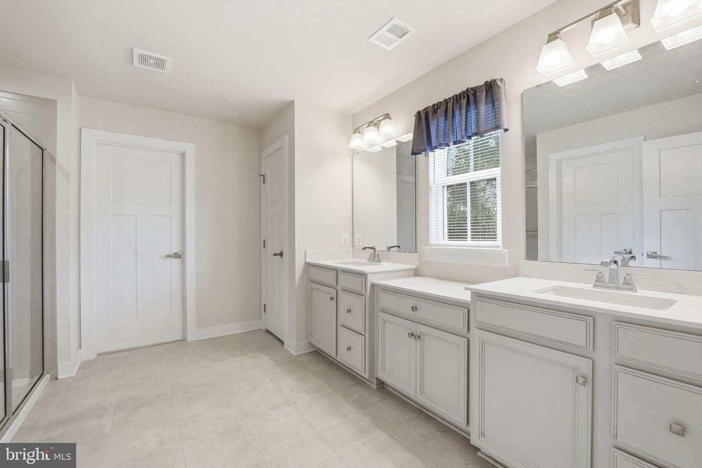 15117 HAYMARKET LANDING DR, HAYMARKET, Virginia 20169, 4 Bedrooms Bedrooms, ,2 BathroomsBathrooms,Residential,For sale,15117 HAYMARKET LANDING DR,VAPW2107136 MLS # VAPW2107136