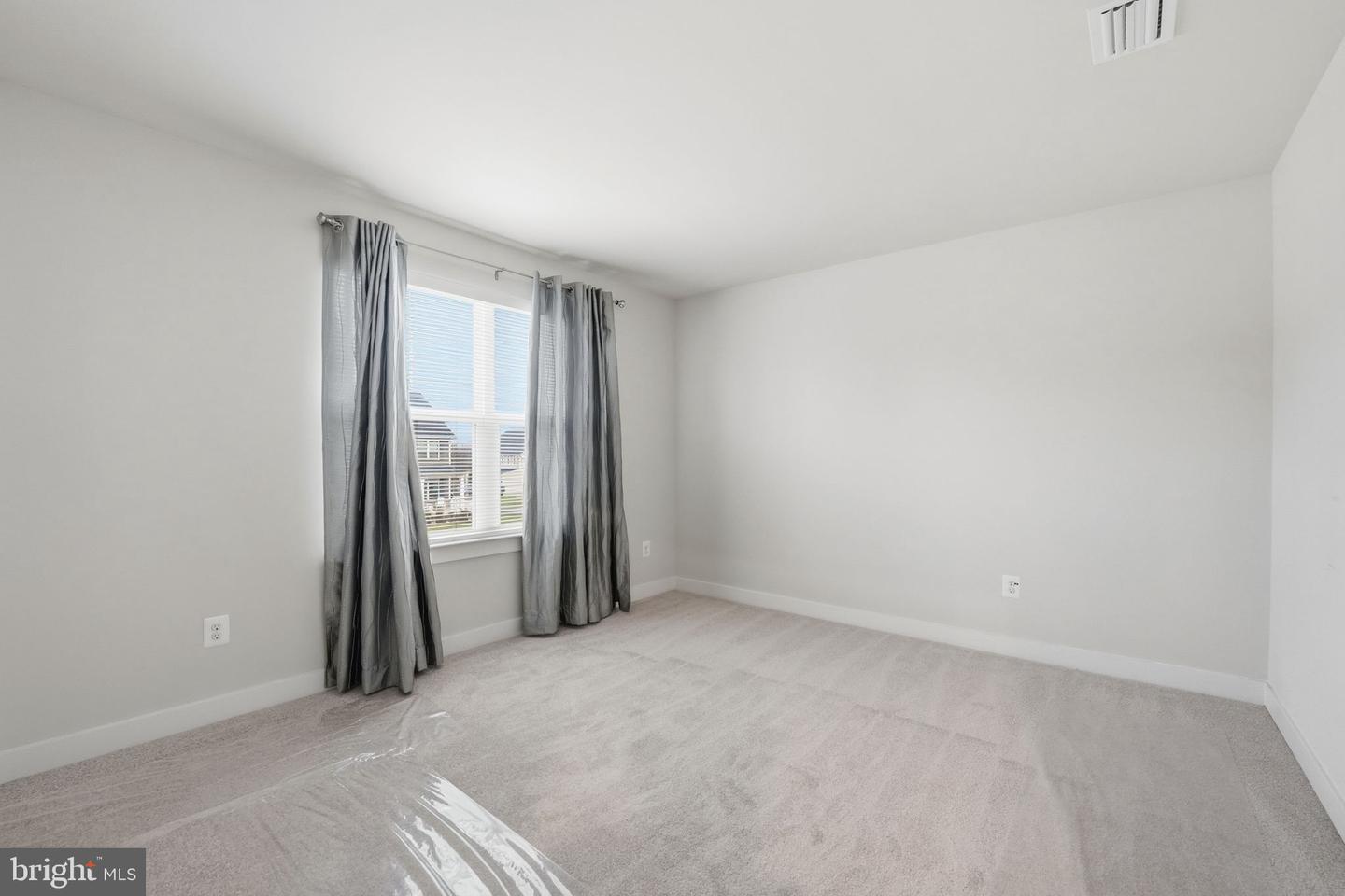 15117 HAYMARKET LANDING DR, HAYMARKET, Virginia 20169, 4 Bedrooms Bedrooms, ,2 BathroomsBathrooms,Residential,For sale,15117 HAYMARKET LANDING DR,VAPW2107136 MLS # VAPW2107136