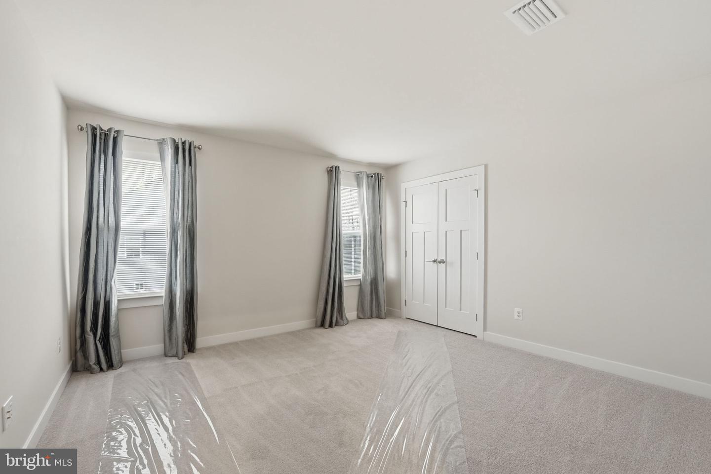 15117 HAYMARKET LANDING DR, HAYMARKET, Virginia 20169, 4 Bedrooms Bedrooms, ,2 BathroomsBathrooms,Residential,For sale,15117 HAYMARKET LANDING DR,VAPW2107136 MLS # VAPW2107136