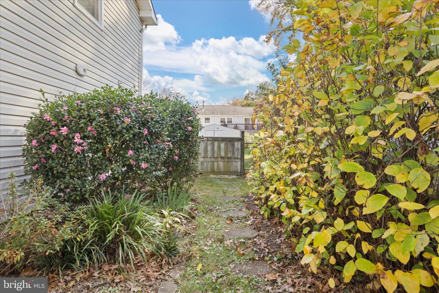 5405 DUNSMORE RD, ALEXANDRIA, Virginia 22315, 4 Bedrooms Bedrooms, ,3 BathroomsBathrooms,Residential,For sale,5405 DUNSMORE RD,VAFX2277408 MLS # VAFX2277408