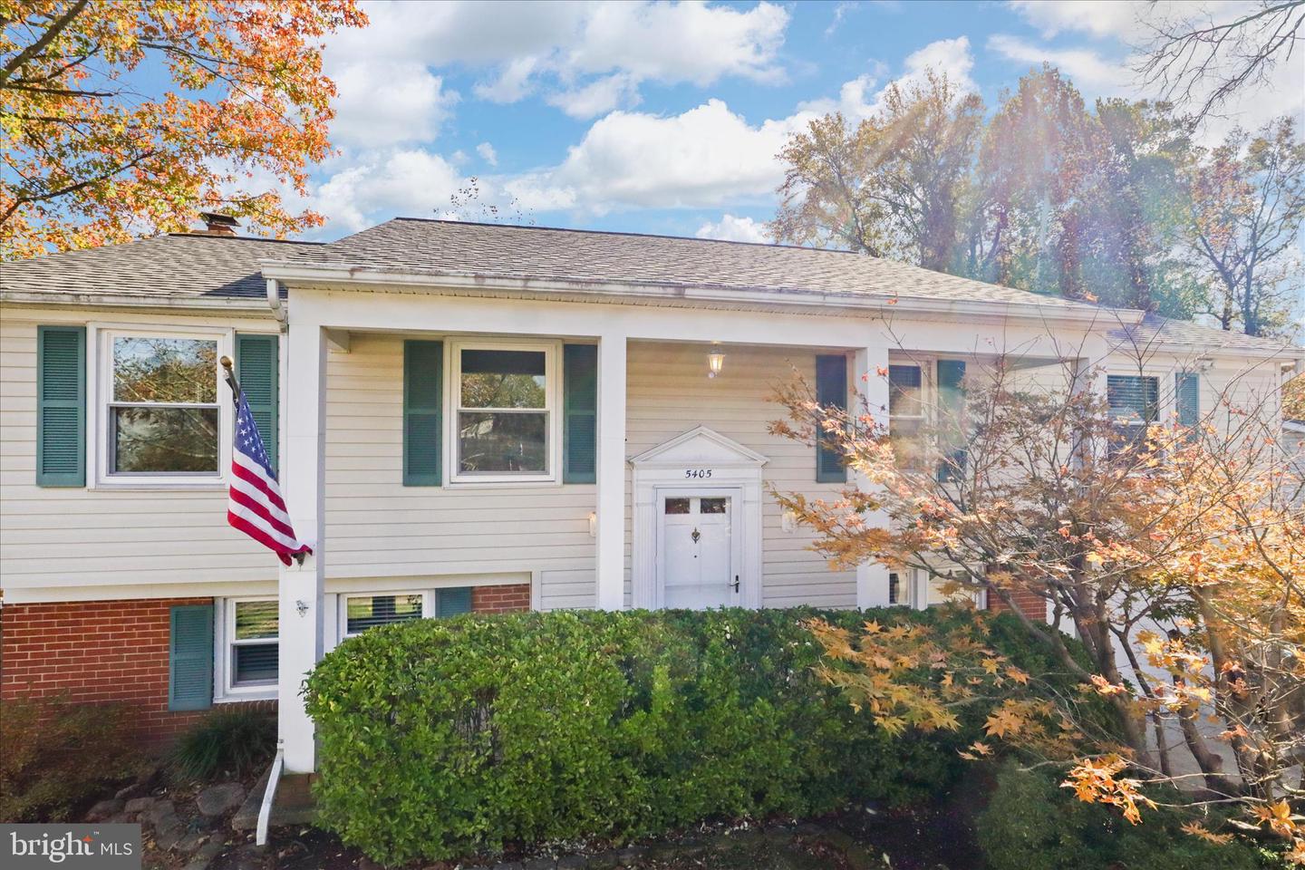 5405 DUNSMORE RD, ALEXANDRIA, Virginia 22315, 4 Bedrooms Bedrooms, ,3 BathroomsBathrooms,Residential,For sale,5405 DUNSMORE RD,VAFX2277408 MLS # VAFX2277408