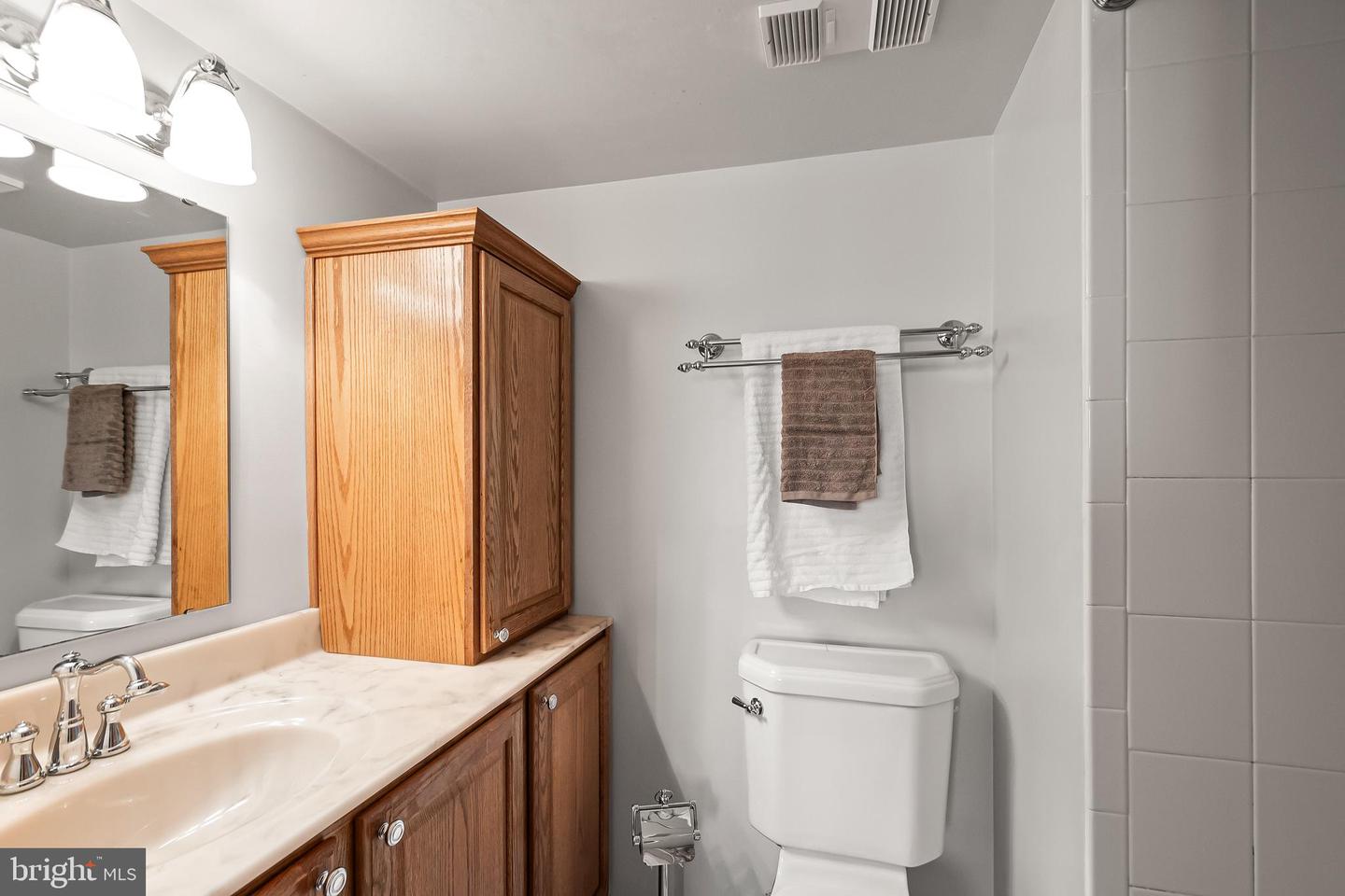 5902 MOUNT EAGLE DR #801, ALEXANDRIA, Virginia 22303, 2 Bedrooms Bedrooms, ,2 BathroomsBathrooms,Residential,For sale,5902 MOUNT EAGLE DR #801,VAFX2277422 MLS # VAFX2277422