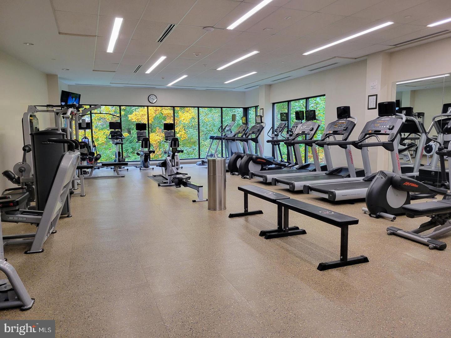 5902 MOUNT EAGLE DR #801, ALEXANDRIA, Virginia 22303, 2 Bedrooms Bedrooms, ,2 BathroomsBathrooms,Residential,For sale,5902 MOUNT EAGLE DR #801,VAFX2277422 MLS # VAFX2277422