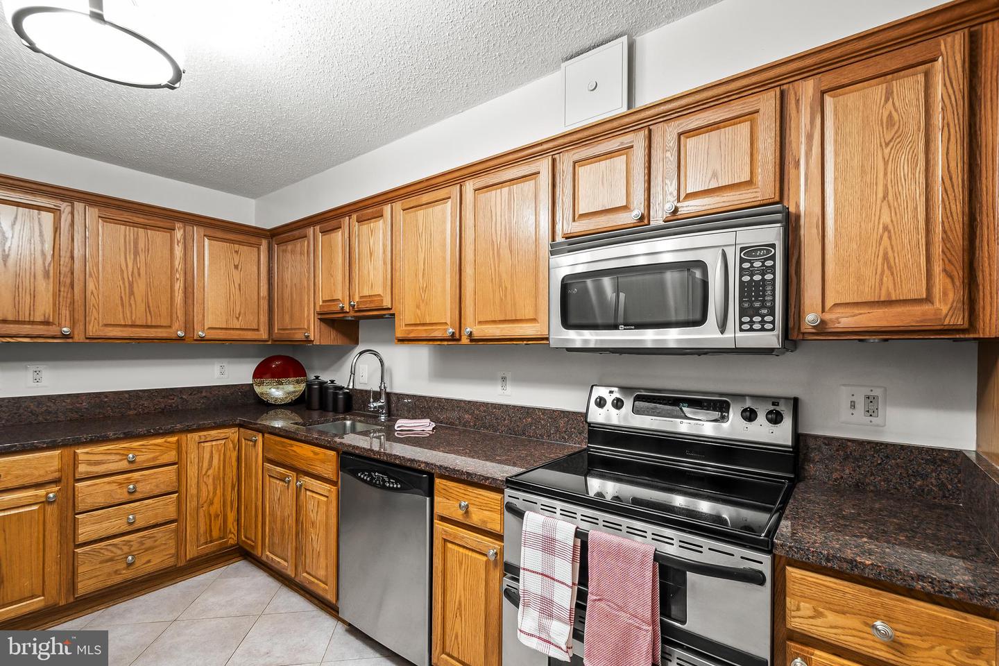 5902 MOUNT EAGLE DR #801, ALEXANDRIA, Virginia 22303, 2 Bedrooms Bedrooms, ,2 BathroomsBathrooms,Residential,For sale,5902 MOUNT EAGLE DR #801,VAFX2277422 MLS # VAFX2277422