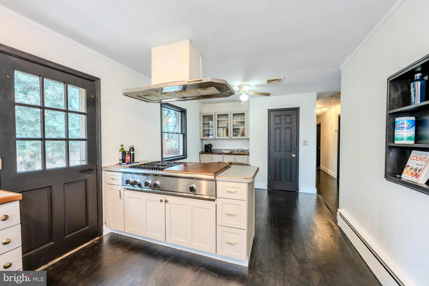 1329 DEVILS REACH RD, WOODBRIDGE, Virginia 22192, 3 Bedrooms Bedrooms, ,2 BathroomsBathrooms,Residential,For sale,1329 DEVILS REACH RD,VAPW2107254 MLS # VAPW2107254