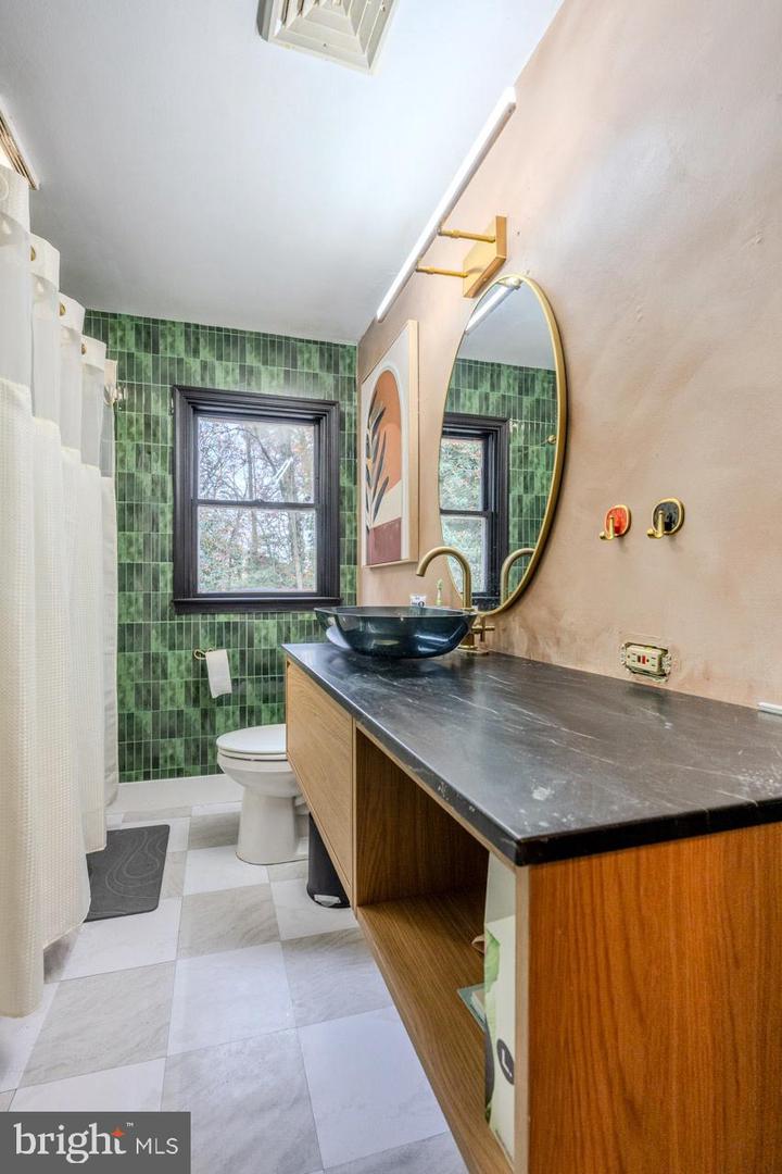 1329 DEVILS REACH RD, WOODBRIDGE, Virginia 22192, 3 Bedrooms Bedrooms, ,2 BathroomsBathrooms,Residential,For sale,1329 DEVILS REACH RD,VAPW2107254 MLS # VAPW2107254