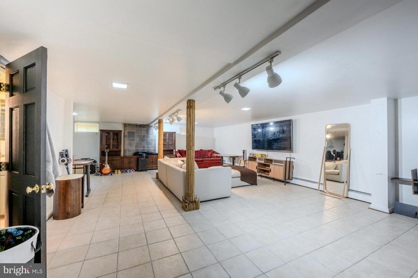 1329 DEVILS REACH RD, WOODBRIDGE, Virginia 22192, 3 Bedrooms Bedrooms, ,2 BathroomsBathrooms,Residential,For sale,1329 DEVILS REACH RD,VAPW2107254 MLS # VAPW2107254