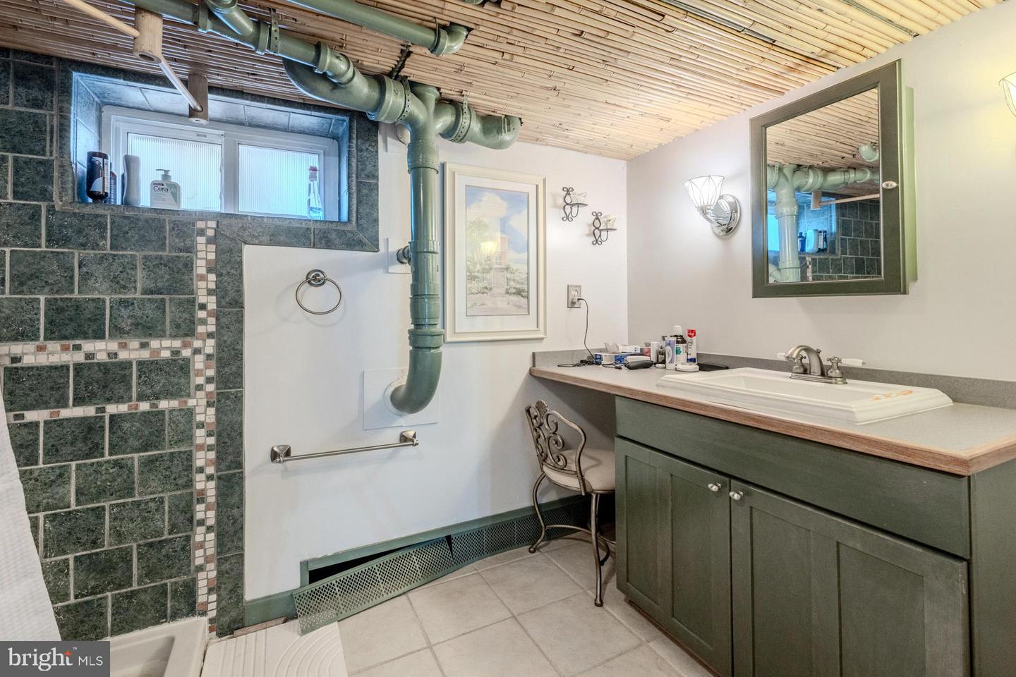 1329 DEVILS REACH RD, WOODBRIDGE, Virginia 22192, 3 Bedrooms Bedrooms, ,2 BathroomsBathrooms,Residential,For sale,1329 DEVILS REACH RD,VAPW2107254 MLS # VAPW2107254