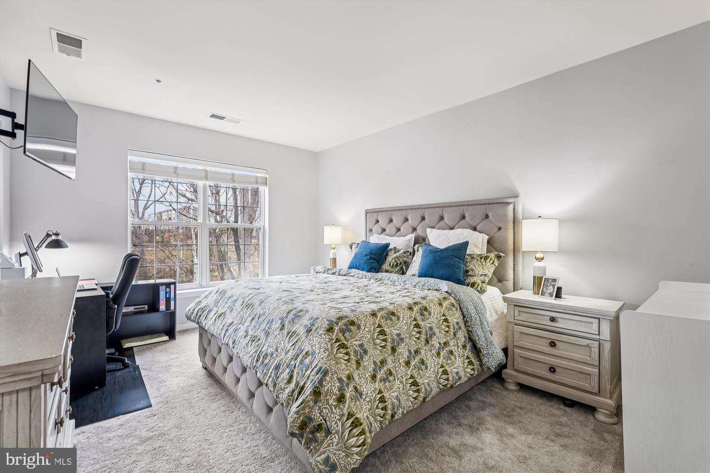 9722 HOLMES PL #203, MANASSAS PARK, Virginia 20111, 2 Bedrooms Bedrooms, ,2 BathroomsBathrooms,Residential,For sale,9722 HOLMES PL #203,VAMP2003444 MLS # VAMP2003444