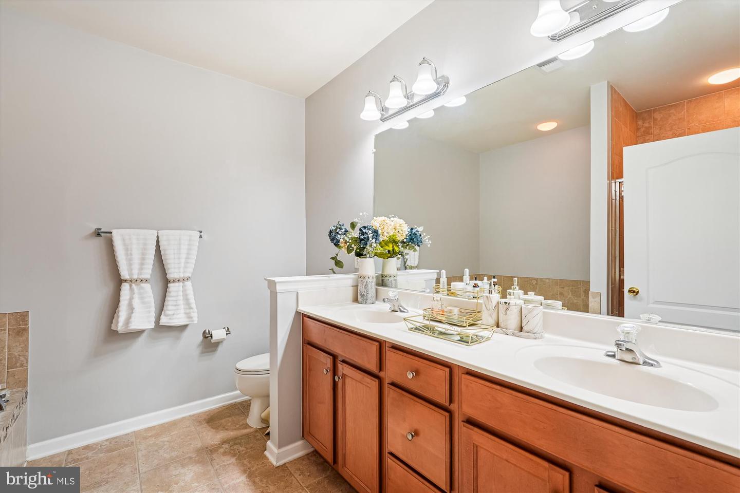 9722 HOLMES PL #203, MANASSAS PARK, Virginia 20111, 2 Bedrooms Bedrooms, ,2 BathroomsBathrooms,Residential,For sale,9722 HOLMES PL #203,VAMP2003444 MLS # VAMP2003444