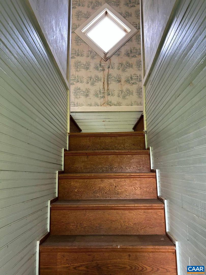 162 TIMS DRAFT LN, WEST AUGUSTA, Virginia 24485, 5 Bedrooms Bedrooms, ,1 BathroomBathrooms,Farm,For sale,162 TIMS DRAFT LN,671332 MLS # 671332