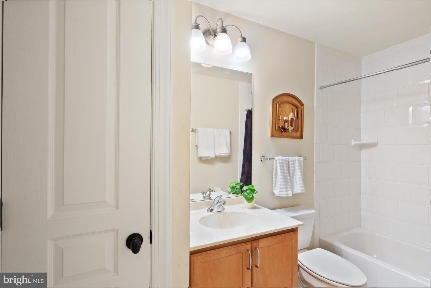 2839 MONROE ST, FALLS CHURCH, Virginia 22042, 5 Bedrooms Bedrooms, ,4 BathroomsBathrooms,Residential,For sale,2839 MONROE ST,VAFX2278214 MLS # VAFX2278214 2839 MONROE ST, FALLS CHURCH, Virginia 22042, 5 Bedrooms Bedrooms, ,4 BathroomsBathrooms,Residential,For sale,2839 MONROE ST,VAFX2278214 MLS # VAFX2278214