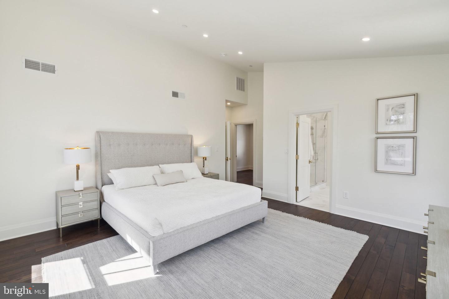 5115 42ND ST NW, WASHINGTON, District Of Columbia 20016, 6 Bedrooms Bedrooms, ,5 BathroomsBathrooms,Residential,For sale,5115 42ND ST NW,DCDC2184898 MLS # DCDC2184898