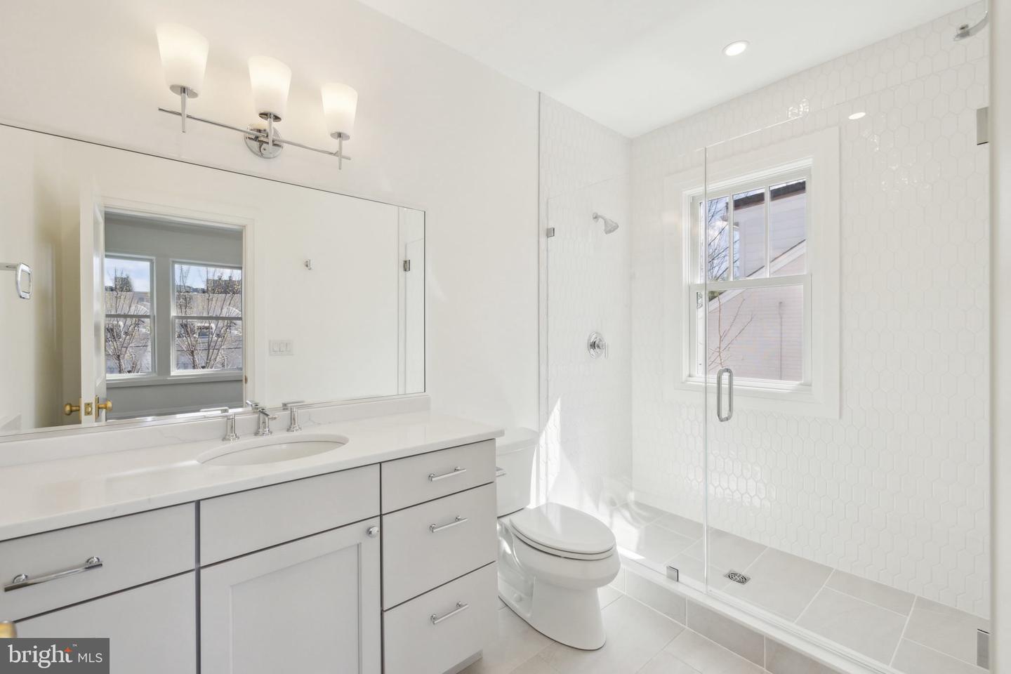 5115 42ND ST NW, WASHINGTON, District Of Columbia 20016, 6 Bedrooms Bedrooms, ,5 BathroomsBathrooms,Residential,For sale,5115 42ND ST NW,DCDC2184898 MLS # DCDC2184898