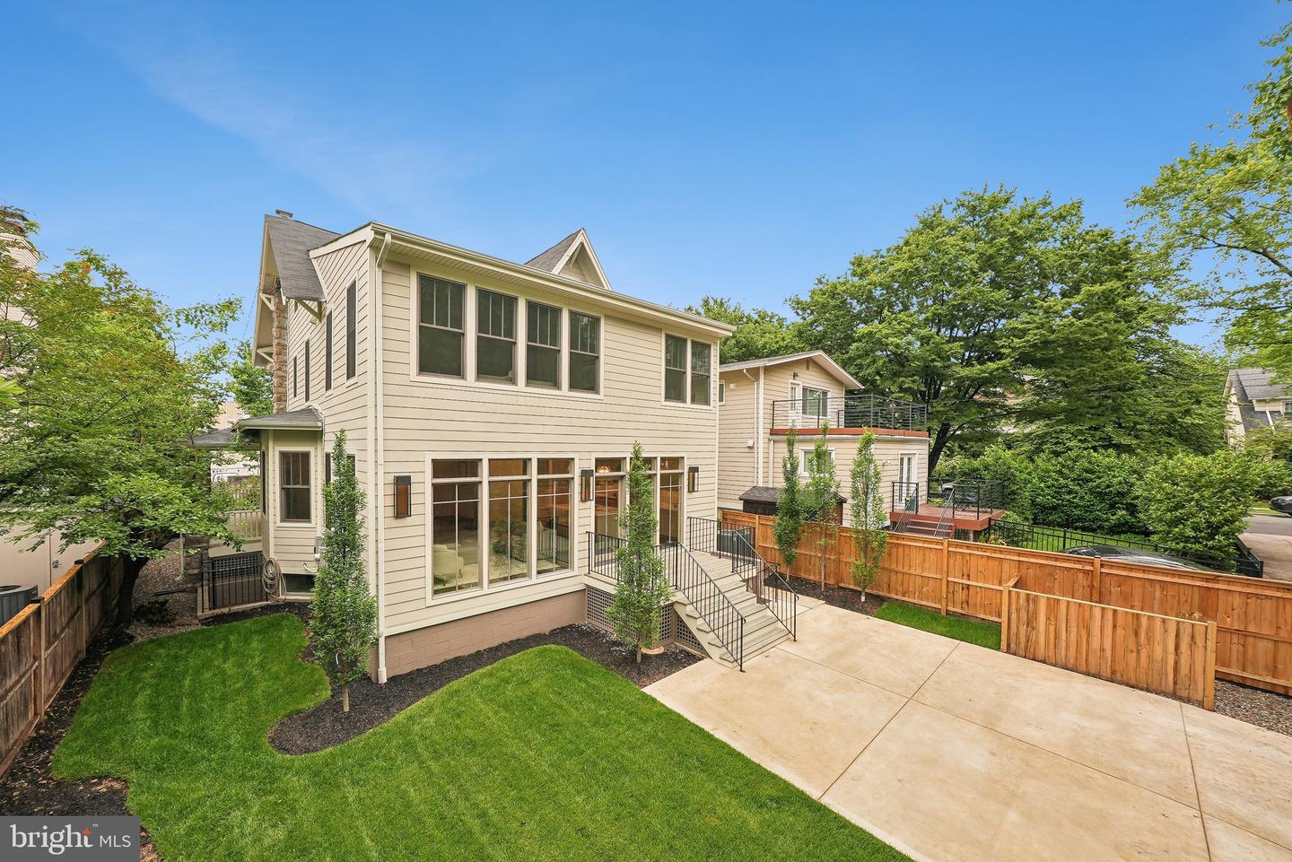 5115 42ND ST NW, WASHINGTON, District Of Columbia 20016, 6 Bedrooms Bedrooms, ,5 BathroomsBathrooms,Residential,For sale,5115 42ND ST NW,DCDC2184898 MLS # DCDC2184898