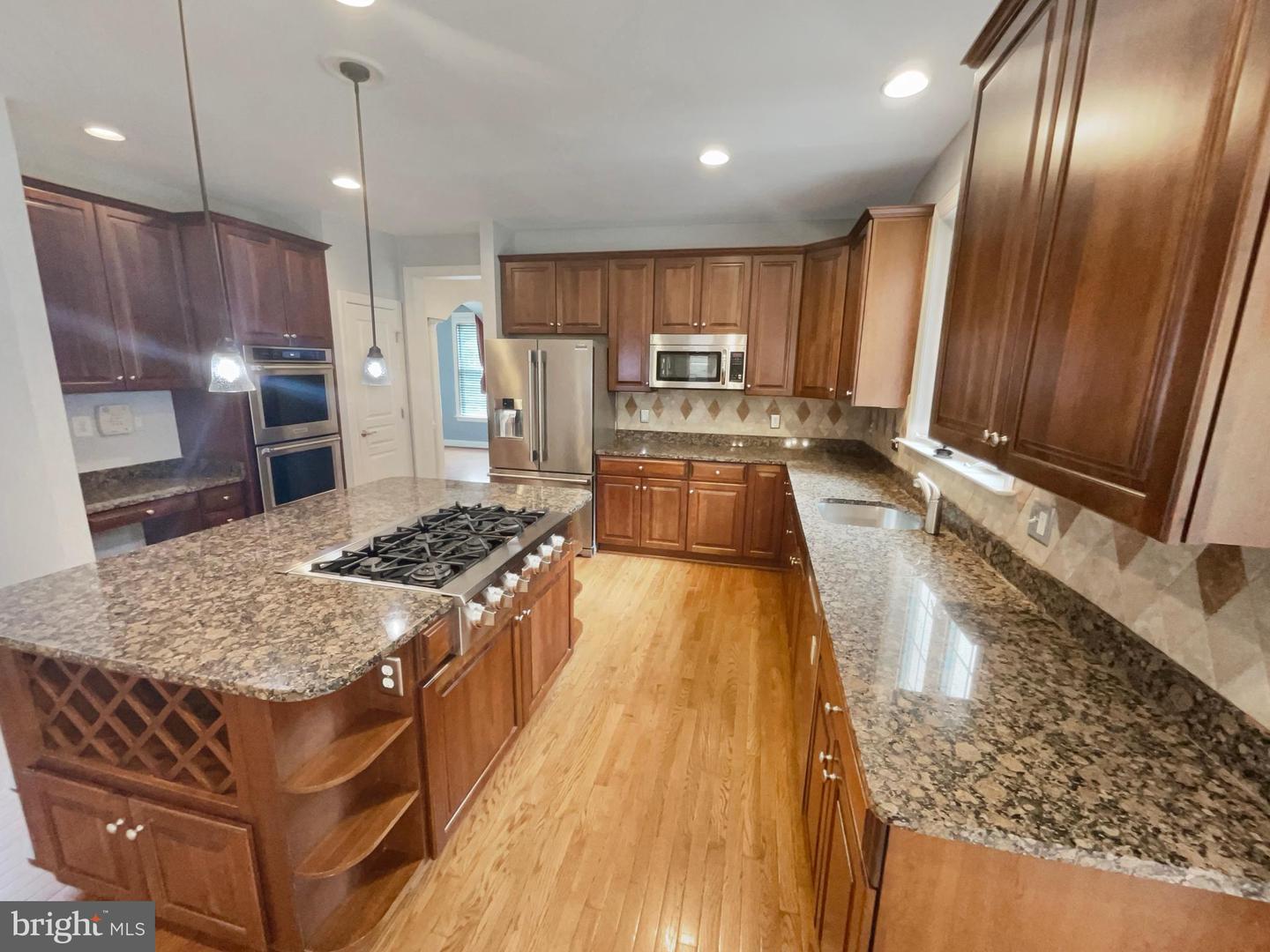 18550 KERILL RD, TRIANGLE, Virginia 22172, 4 Bedrooms Bedrooms, ,4 BathroomsBathrooms,Residential,For sale,18550 KERILL RD,VAPW2099584 MLS # VAPW2099584