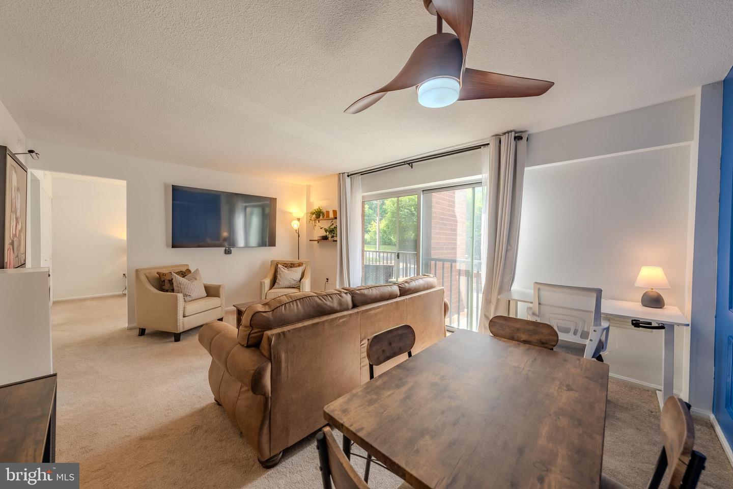 1300 ARMY NAVY DR #118, ARLINGTON, Virginia 22202, 1 Bedroom Bedrooms, ,1 BathroomBathrooms,Residential,For sale,1300 ARMY NAVY DR #118,VAAR2061650 MLS # VAAR2061650