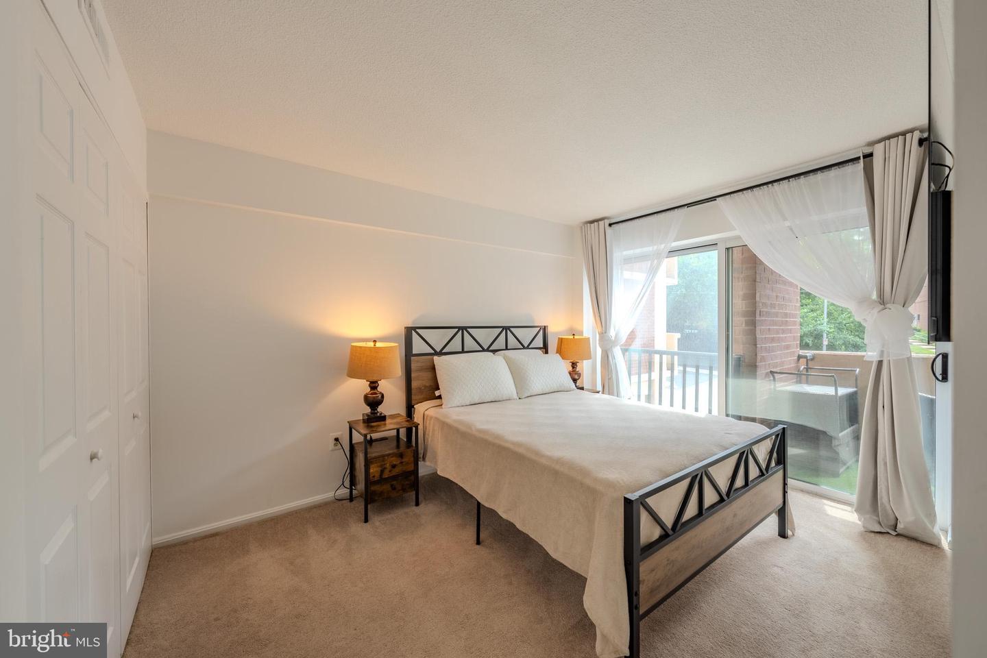 1300 ARMY NAVY DR #118, ARLINGTON, Virginia 22202, 1 Bedroom Bedrooms, ,1 BathroomBathrooms,Residential,For sale,1300 ARMY NAVY DR #118,VAAR2061650 MLS # VAAR2061650