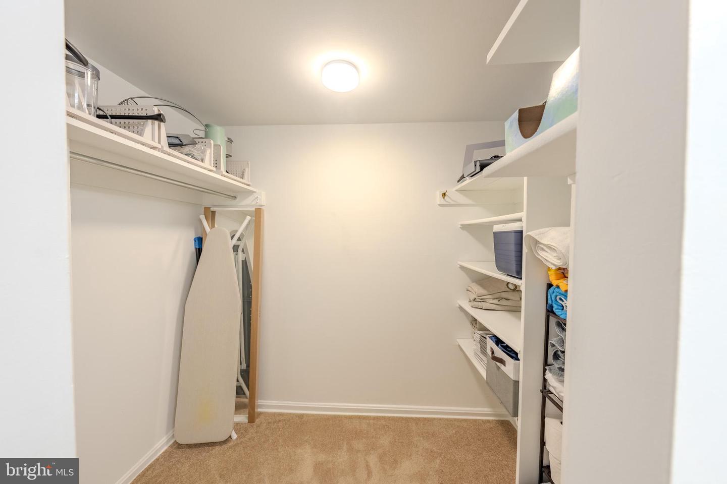 1300 ARMY NAVY DR #118, ARLINGTON, Virginia 22202, 1 Bedroom Bedrooms, ,1 BathroomBathrooms,Residential,For sale,1300 ARMY NAVY DR #118,VAAR2061650 MLS # VAAR2061650