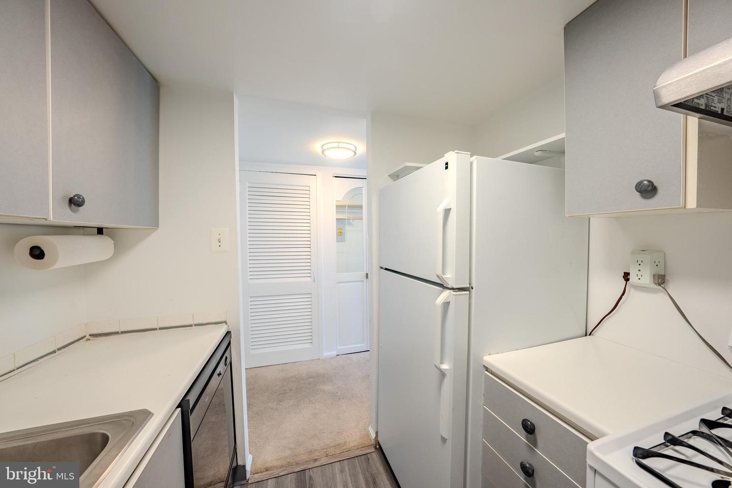1300 ARMY NAVY DR #118, ARLINGTON, Virginia 22202, 1 Bedroom Bedrooms, ,1 BathroomBathrooms,Residential,For sale,1300 ARMY NAVY DR #118,VAAR2061650 MLS # VAAR2061650