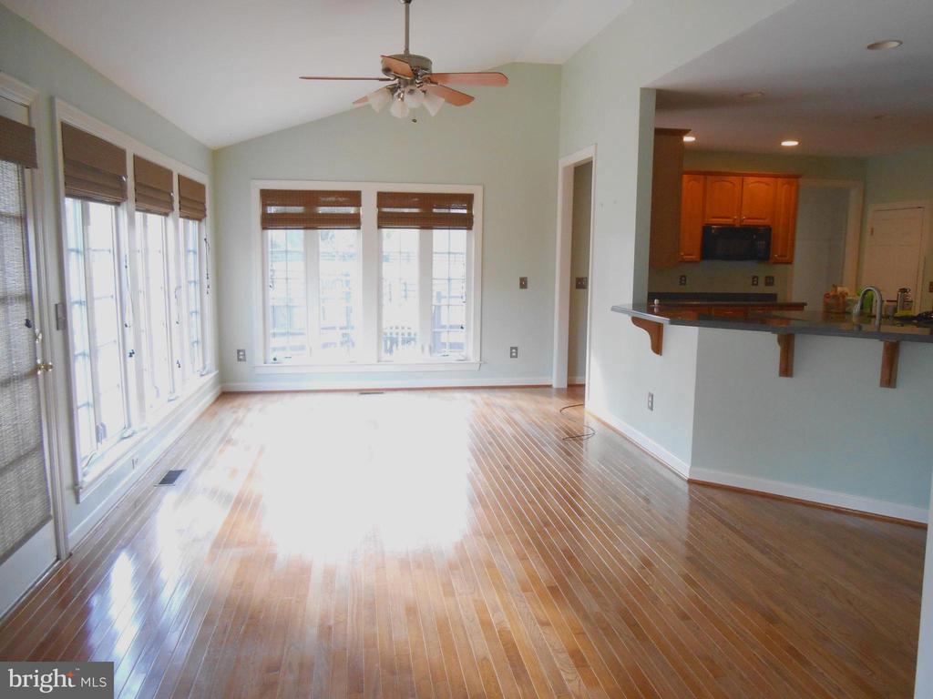 6110 MALONEY WAY, WARRENTON, Virginia, 4 Bedrooms Bedrooms, ,4 BathroomsBathrooms,Residential,6110 MALONEY WAY,VAFQ2018362 MLS # VAFQ2018362