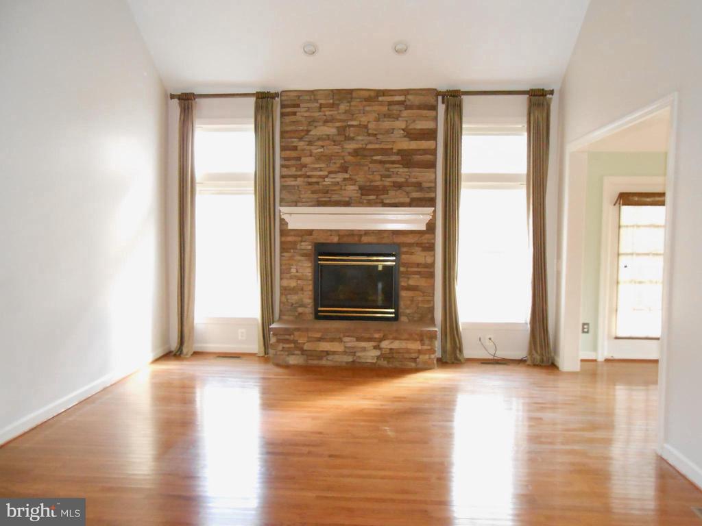 6110 MALONEY WAY, WARRENTON, Virginia, 4 Bedrooms Bedrooms, ,4 BathroomsBathrooms,Residential,6110 MALONEY WAY,VAFQ2018362 MLS # VAFQ2018362