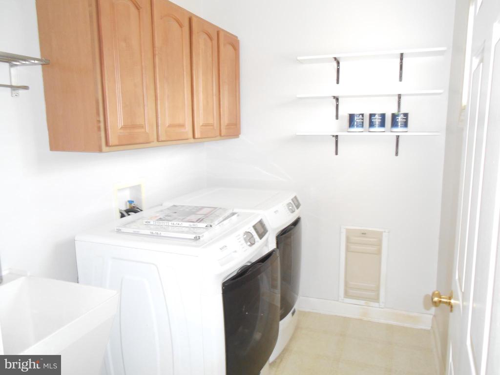 6110 MALONEY WAY, WARRENTON, Virginia, 4 Bedrooms Bedrooms, ,4 BathroomsBathrooms,Residential,6110 MALONEY WAY,VAFQ2018362 MLS # VAFQ2018362