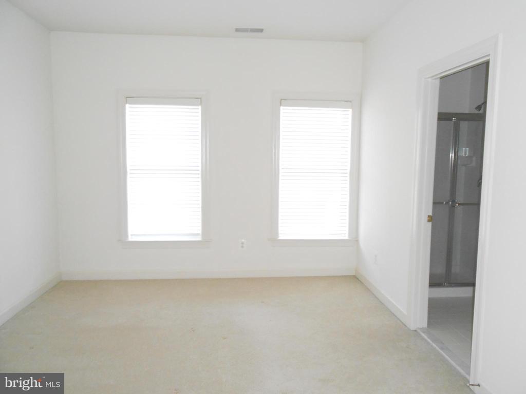 6110 MALONEY WAY, WARRENTON, Virginia, 4 Bedrooms Bedrooms, ,4 BathroomsBathrooms,Residential,6110 MALONEY WAY,VAFQ2018362 MLS # VAFQ2018362