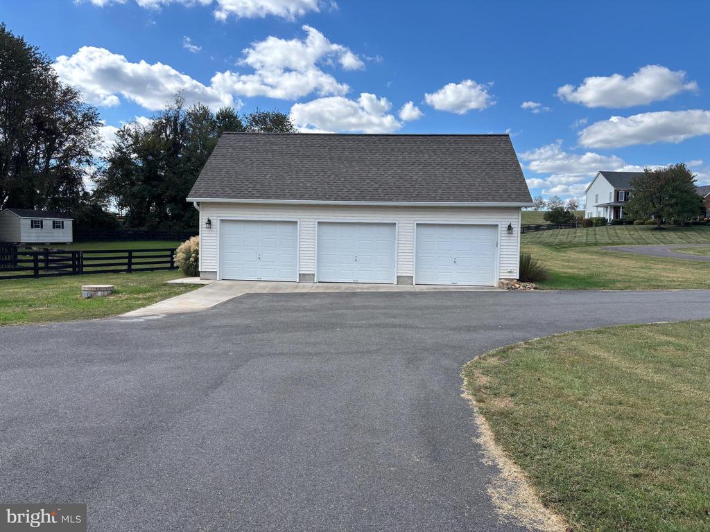6110 MALONEY WAY, WARRENTON, Virginia, 4 Bedrooms Bedrooms, ,4 BathroomsBathrooms,Residential,6110 MALONEY WAY,VAFQ2018362 MLS # VAFQ2018362