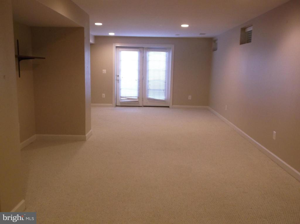 6110 MALONEY WAY, WARRENTON, Virginia, 4 Bedrooms Bedrooms, ,4 BathroomsBathrooms,Residential,6110 MALONEY WAY,VAFQ2018362 MLS # VAFQ2018362