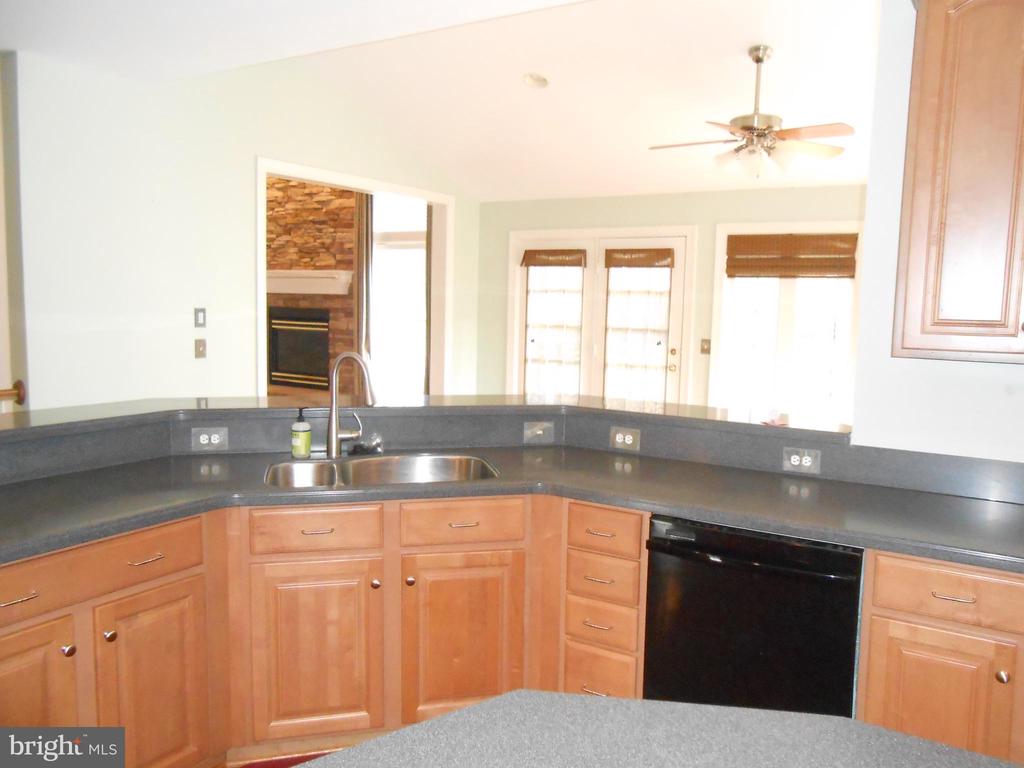 6110 MALONEY WAY, WARRENTON, Virginia, 4 Bedrooms Bedrooms, ,4 BathroomsBathrooms,Residential,6110 MALONEY WAY,VAFQ2018362 MLS # VAFQ2018362