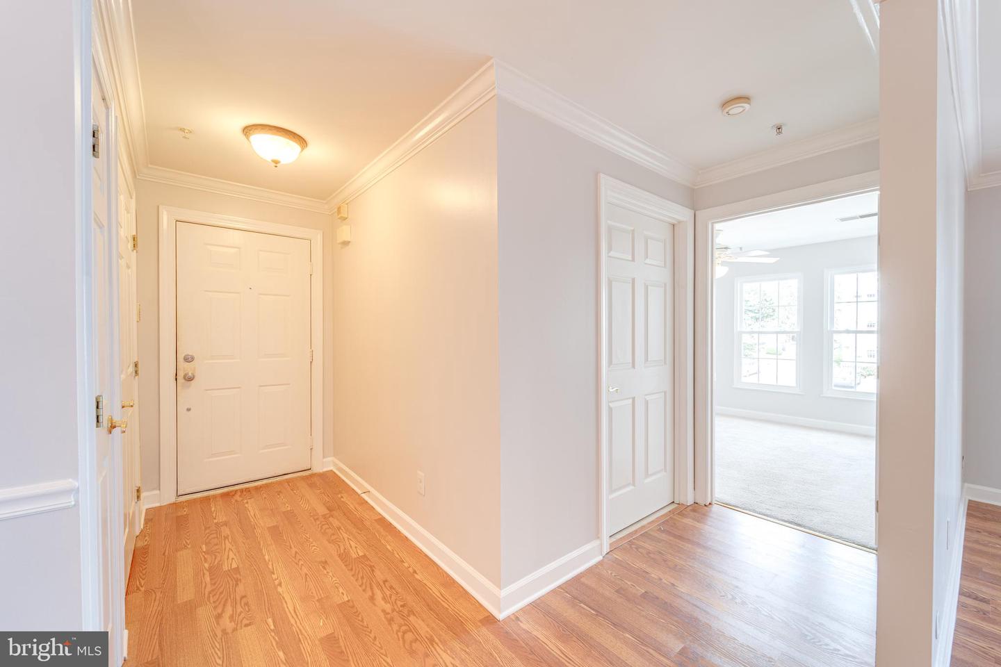 9220-E CARDINAL FOREST LN #E, LORTON, Virginia 22079, 2 Bedrooms Bedrooms, ,2 BathroomsBathrooms,Residential,For sale,9220-E CARDINAL FOREST LN #E,VAFX2261870 MLS # VAFX2261870