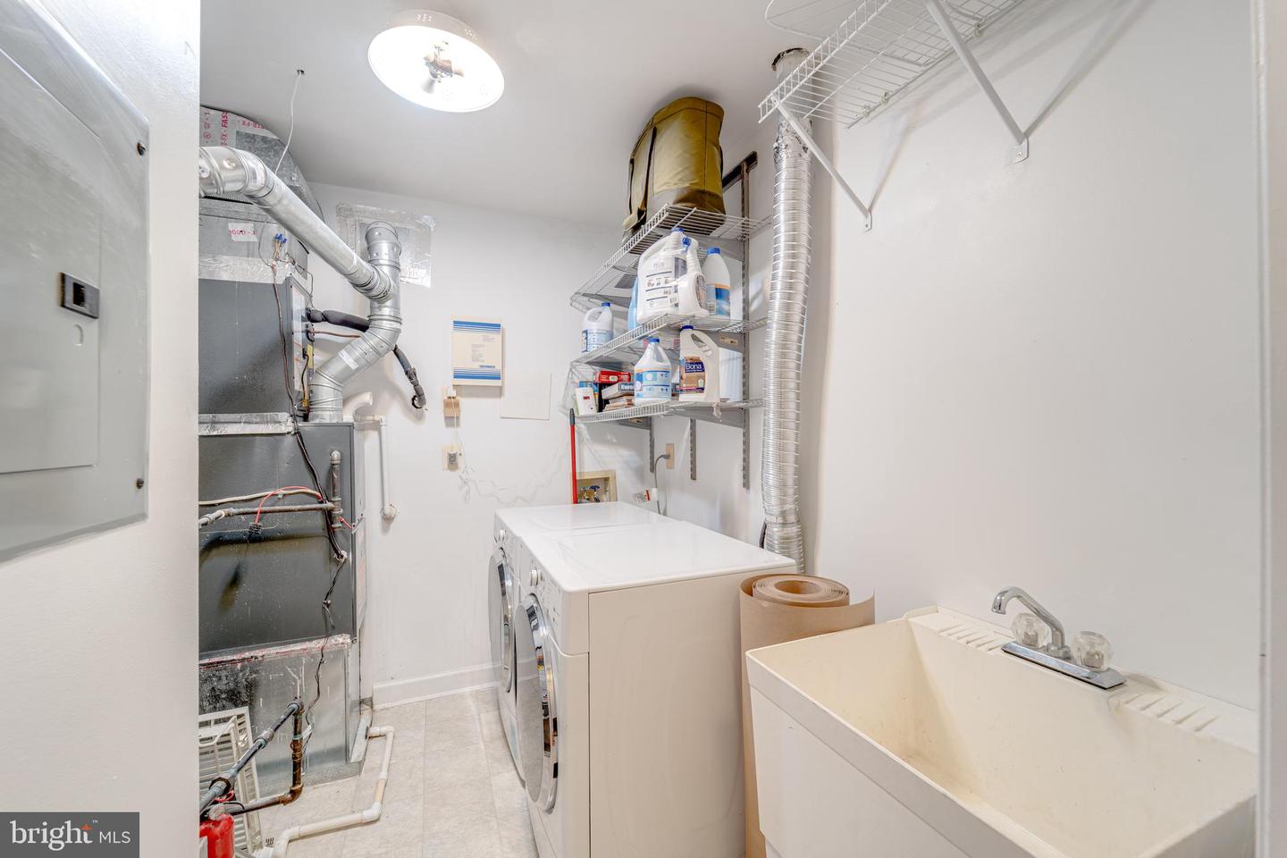 9220-E CARDINAL FOREST LN #E, LORTON, Virginia 22079, 2 Bedrooms Bedrooms, ,2 BathroomsBathrooms,Residential,For sale,9220-E CARDINAL FOREST LN #E,VAFX2261870 MLS # VAFX2261870