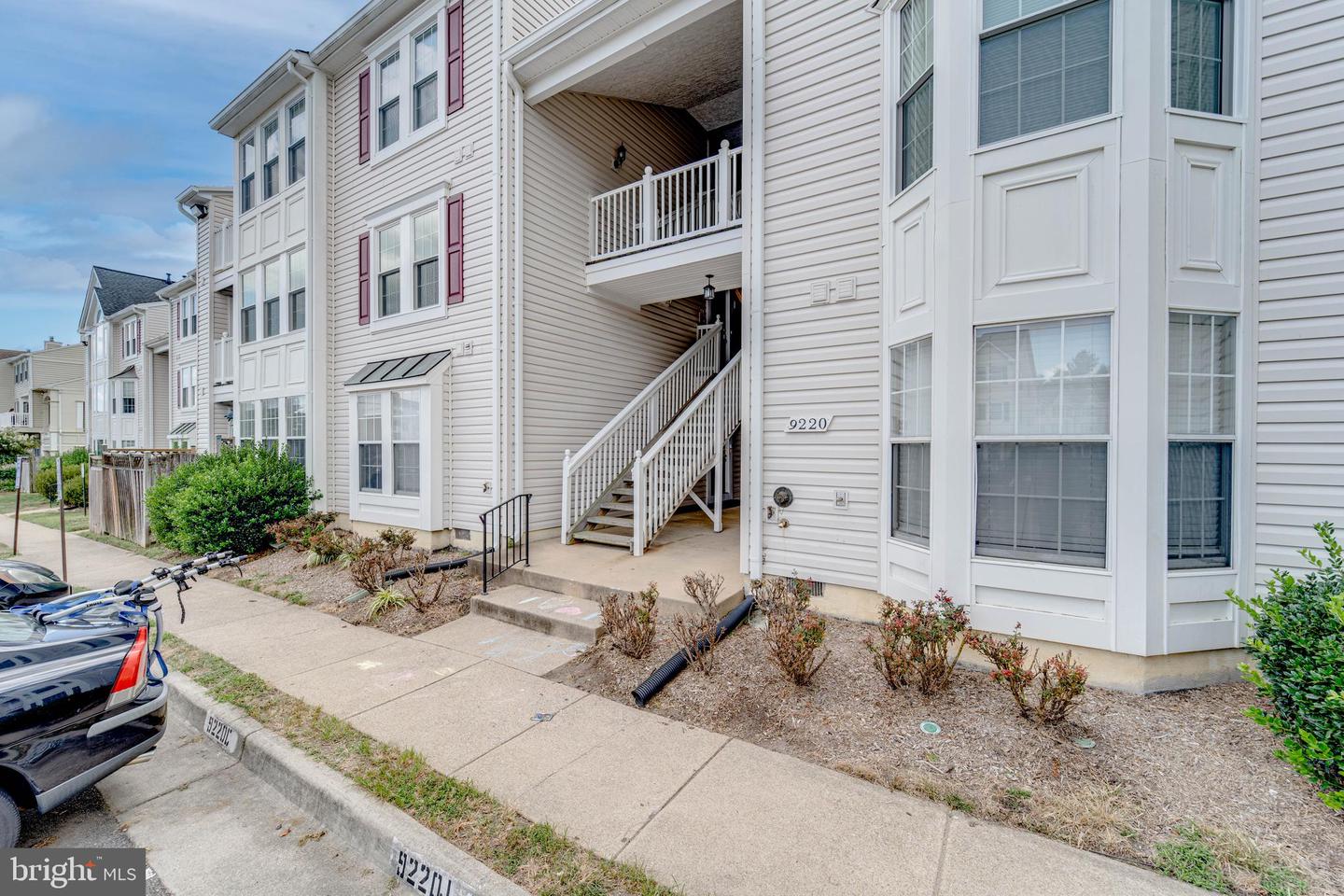 9220-E CARDINAL FOREST LN #E, LORTON, Virginia 22079, 2 Bedrooms Bedrooms, ,2 BathroomsBathrooms,Residential,For sale,9220-E CARDINAL FOREST LN #E,VAFX2261870 MLS # VAFX2261870