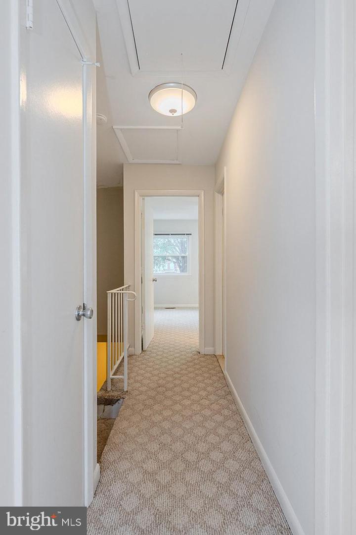 14814 EMBERDALE DR, WOODBRIDGE, Virginia 22193, 3 Bedrooms Bedrooms, ,1 BathroomBathrooms,Residential,For sale,14814 EMBERDALE DR,VAPW2102986 MLS # VAPW2102986