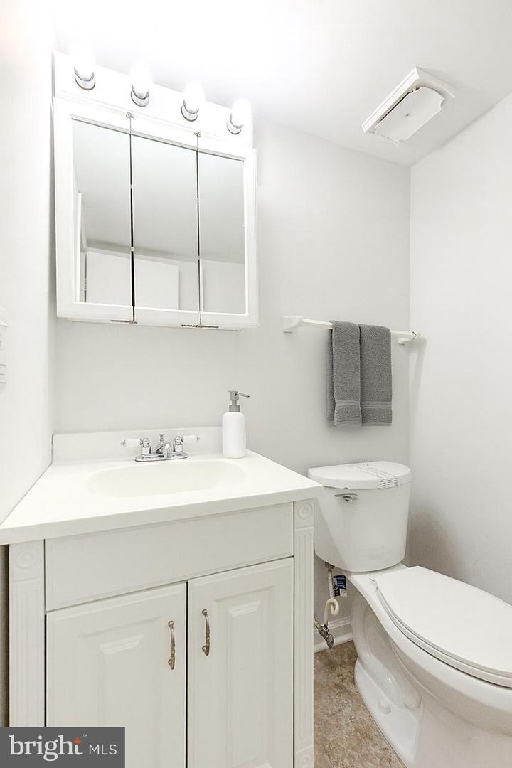 14814 EMBERDALE DR, WOODBRIDGE, Virginia 22193, 3 Bedrooms Bedrooms, ,1 BathroomBathrooms,Residential,For sale,14814 EMBERDALE DR,VAPW2102986 MLS # VAPW2102986