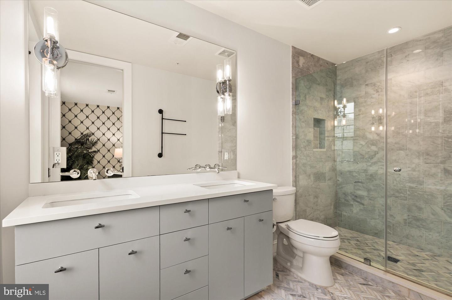 2025 HILLYER PL NW #4, WASHINGTON, District Of Columbia 20009, 2 Bedrooms Bedrooms, ,2 BathroomsBathrooms,Residential,For sale,2025 HILLYER PL NW #4,DCDC2217596 MLS # DCDC2217596