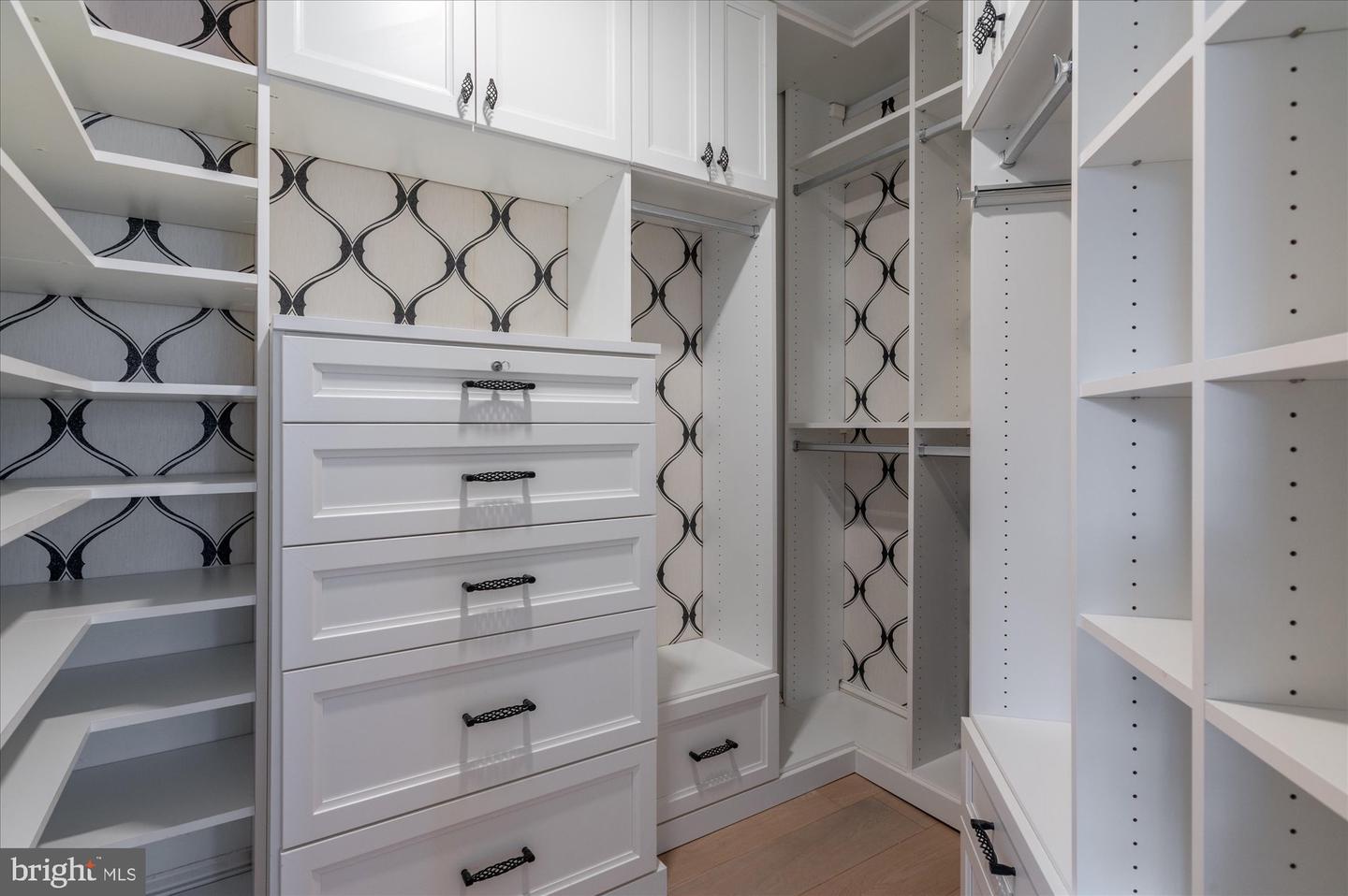 2025 HILLYER PL NW #4, WASHINGTON, District Of Columbia 20009, 2 Bedrooms Bedrooms, ,2 BathroomsBathrooms,Residential,For sale,2025 HILLYER PL NW #4,DCDC2217596 MLS # DCDC2217596