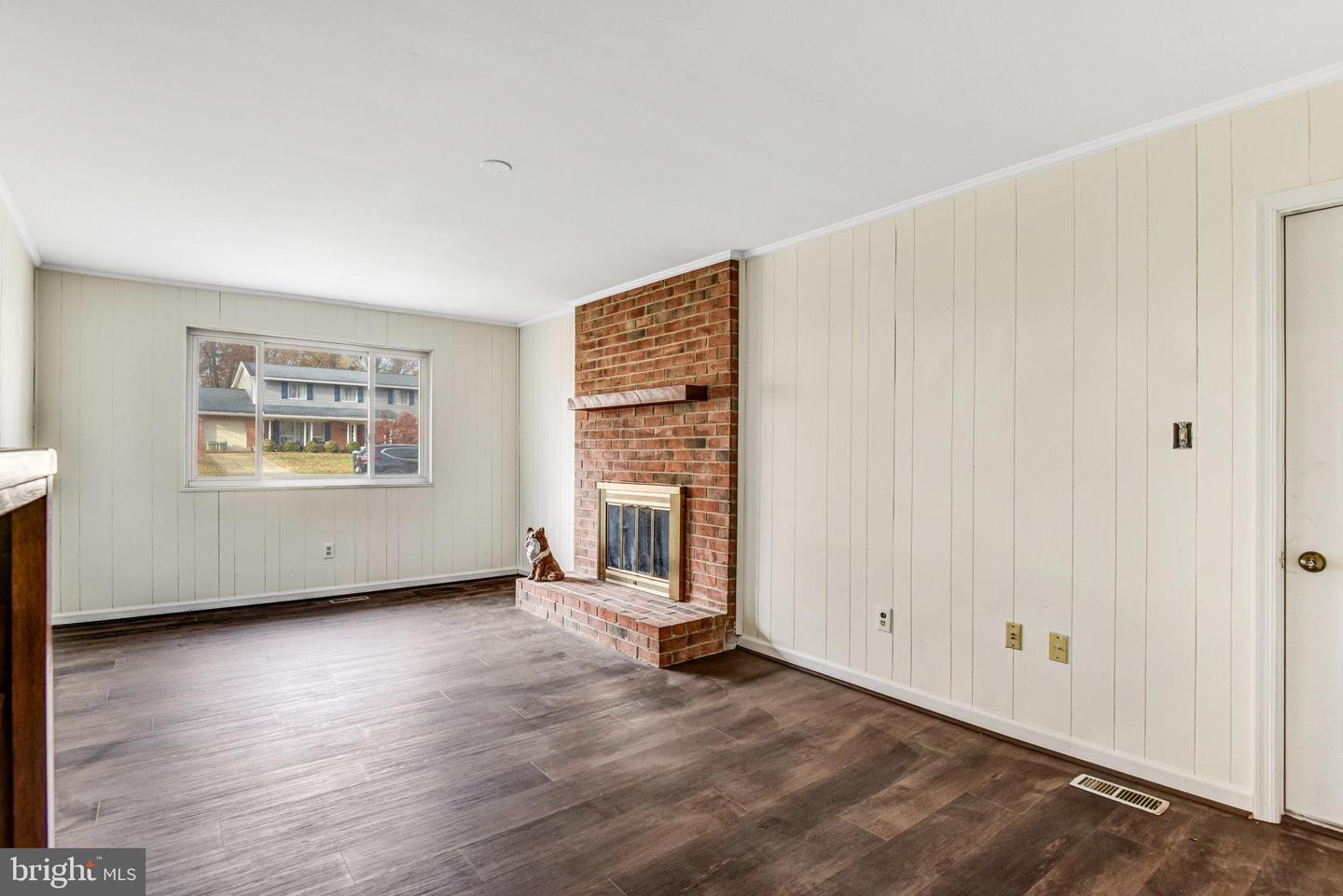 5370 GAINSBOROUGH DR, FAIRFAX, Virginia 22032, 4 Bedrooms Bedrooms, ,2 BathroomsBathrooms,Residential,For sale,5370 GAINSBOROUGH DR,VAFX2265396 MLS # VAFX2265396