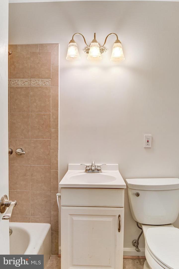 5370 GAINSBOROUGH DR, FAIRFAX, Virginia 22032, 4 Bedrooms Bedrooms, ,2 BathroomsBathrooms,Residential,For sale,5370 GAINSBOROUGH DR,VAFX2265396 MLS # VAFX2265396