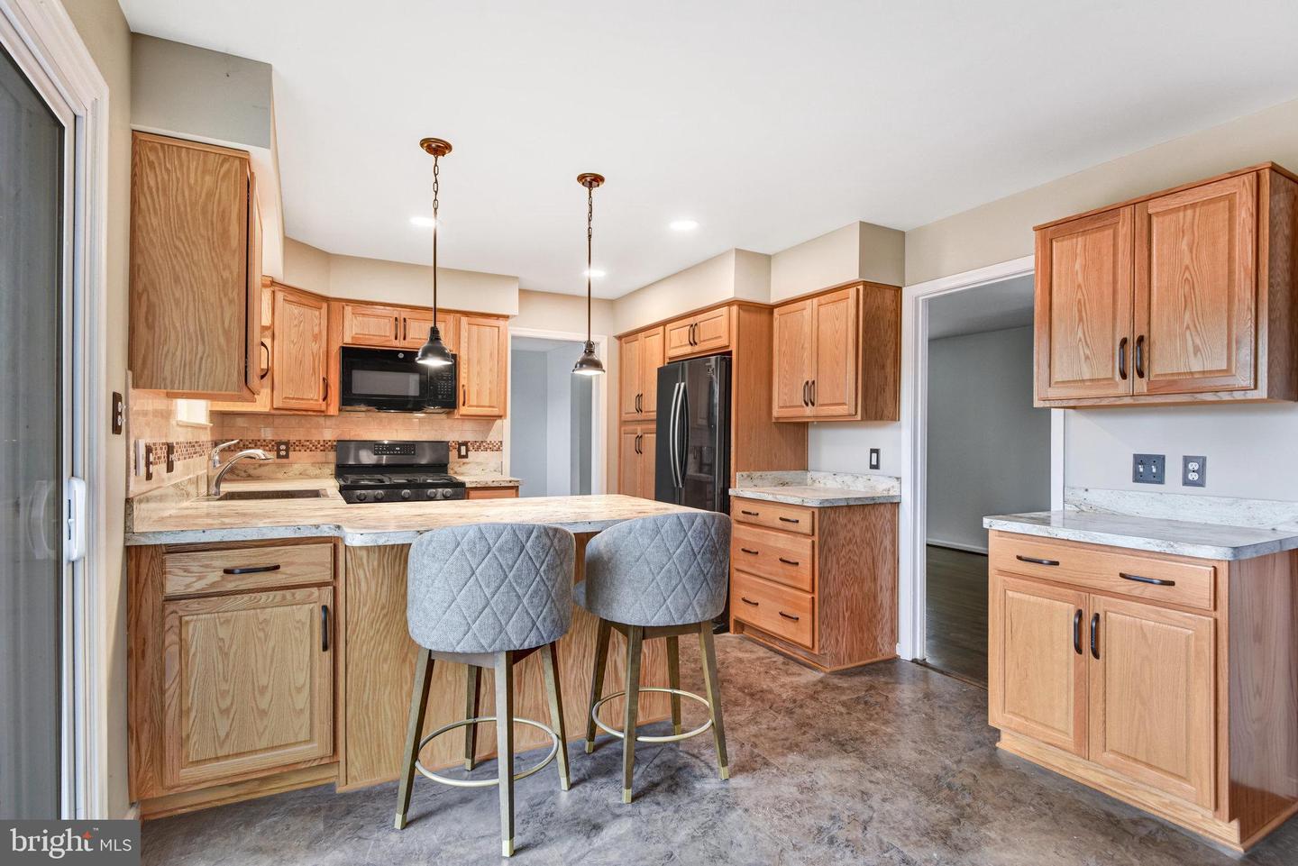 5370 GAINSBOROUGH DR, FAIRFAX, Virginia 22032, 4 Bedrooms Bedrooms, ,2 BathroomsBathrooms,Residential,For sale,5370 GAINSBOROUGH DR,VAFX2265396 MLS # VAFX2265396