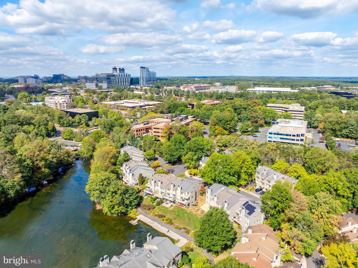 1933 LAKEPORT WAY, RESTON, Virginia 20191, 3 Bedrooms Bedrooms, ,2 BathroomsBathrooms,Residential,For sale,1933 LAKEPORT WAY,VAFX2267172 MLS # VAFX2267172